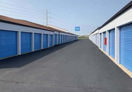 self storage elgin il|Storage Units at 1001 Tollgate Rd Elgin, IL 60123